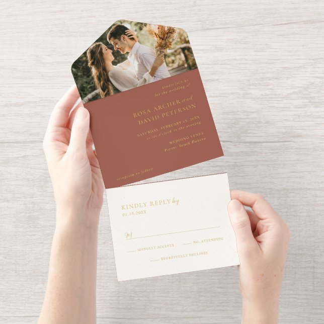 Tout En Un Invitation Mariage Moderne Éditorial en Cuivre Rustique (Détachable)