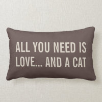 Tout que vous avez besoin est amour… et coussins