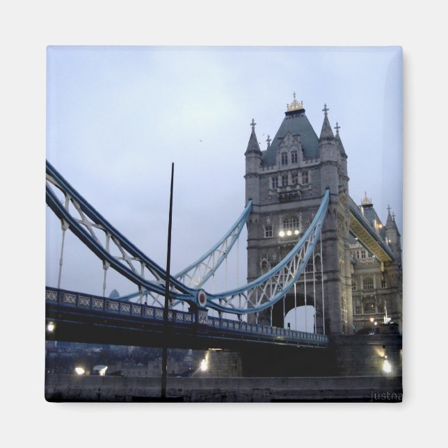 tower of london magnet (Front)