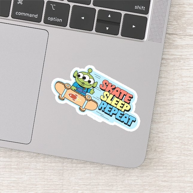 Toy Story | Little Green Men Skate Sleep Repeat (Detail)
