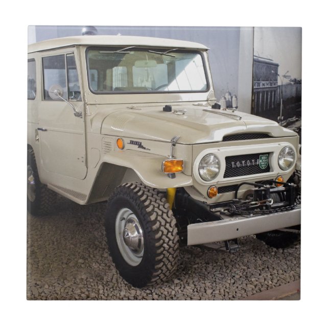 Toyota Land Cruiser BJ40 Tile (Front)