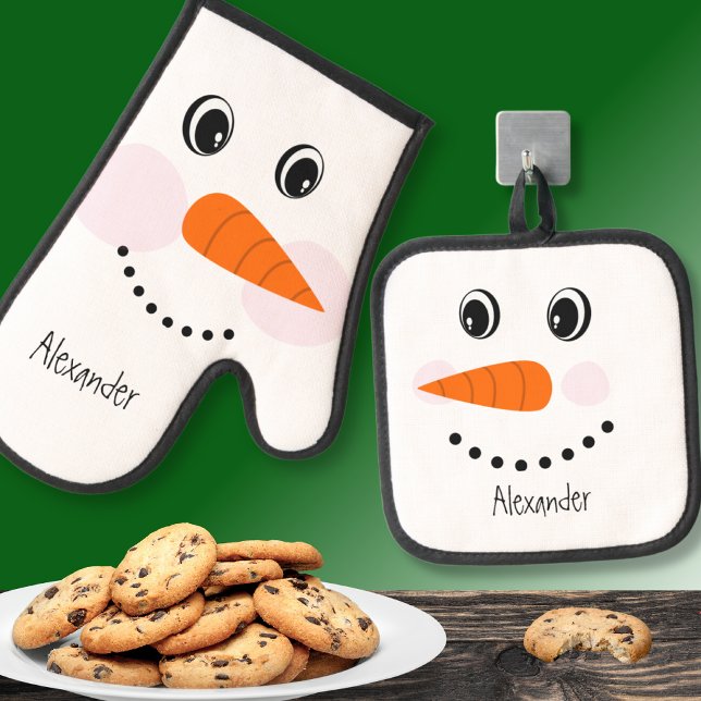 Traditional Christmas Snowman Funny Face Smile Oven Mitt & Pot Holder Set (Creator Uploaded)