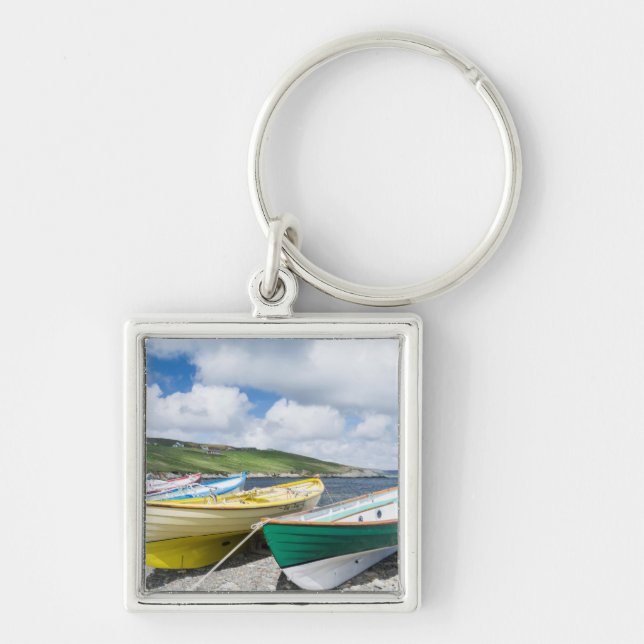 Traditional rowboats keychain (Front)