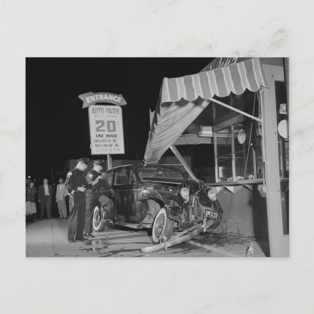 Traffice Accident, Los Angeles 1951 Vintage Postcard (Front)