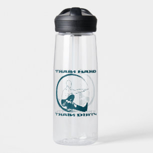 Trainingsshirt, Train hard, train dirty Motivation Water Bottle