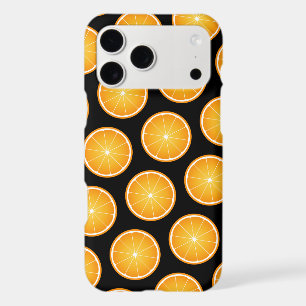 Tranches de fruit orange juteux cool sur fond noir