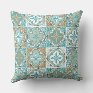 Tranquil Mint Oasis:Serene Mint Patterned Cushion
