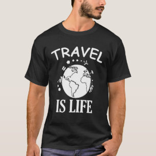 Travel Is Life Reunion Friends Family Trip 2022 Ma T-Shirt
