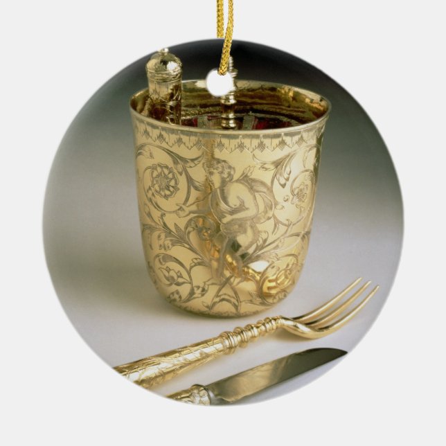 Travelling set of a knife, fork, spoon and beaker, ceramic ornament (Front)