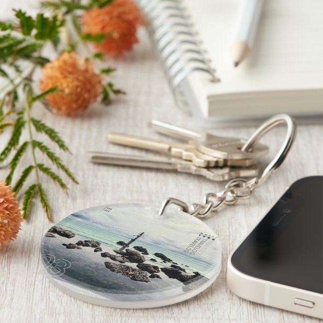 travelog_3 acrylic keychain (Front Right)