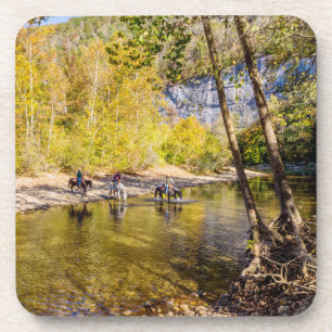 Traverser Le Dessous de verre De La Rivière Buffal