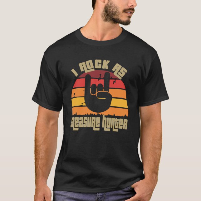 Treasure Hunter Sun Vintage Style Colourful T-Shirt (Front)