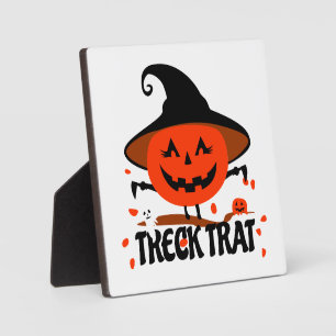 Treck Trat Pumpkin Smiling Plaque