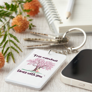 TREE MENDUS QUOTE KEYCHAIN