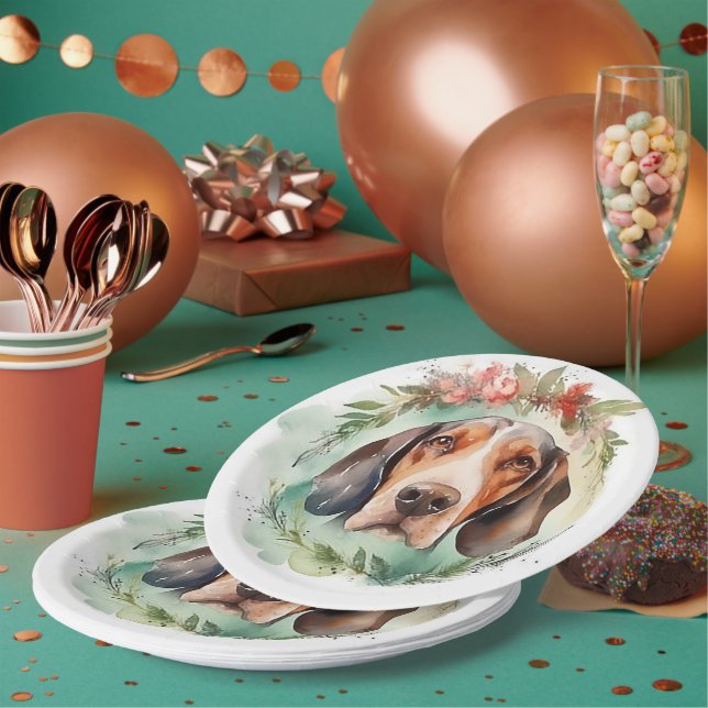 Treeing Walker Christmas Wreath Festive Pup  Paper Plate (Multi)