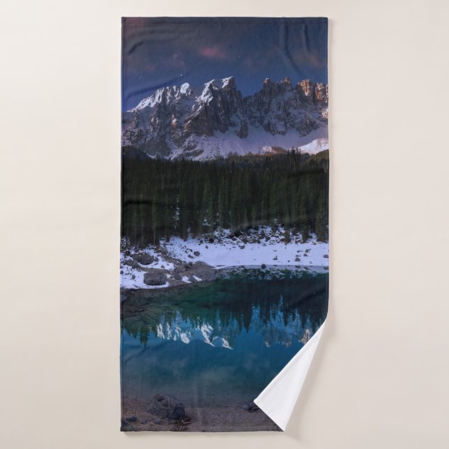 TREES NEAR MOUNTAIN BATH TOWEL (Bath Towel)