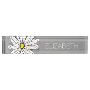 Trendy Daisy with grey and yellow Nameplate