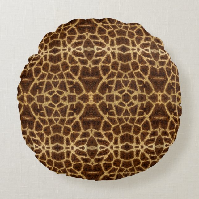 Trendy Exotic Giraffe Fur Pattern Animal Print Round Pillow (Front)