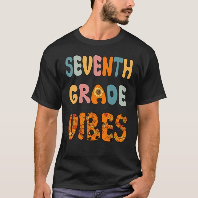 Trendy Fall Teacher Cool Fall Paraeducator 7th Gra T-Shirt (Front)