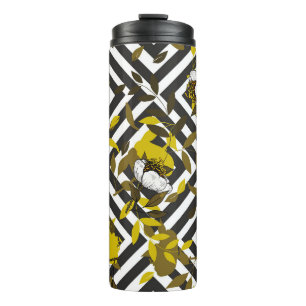 Trendy floral pattern. Isolated seamless pattern.  Thermal Tumbler