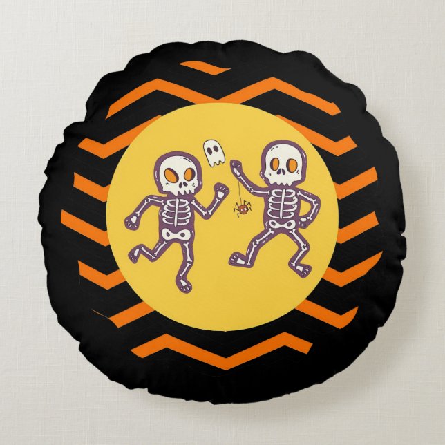 Trendy Halloween Spooky Dancing Skeletons Round Pillow (Front)