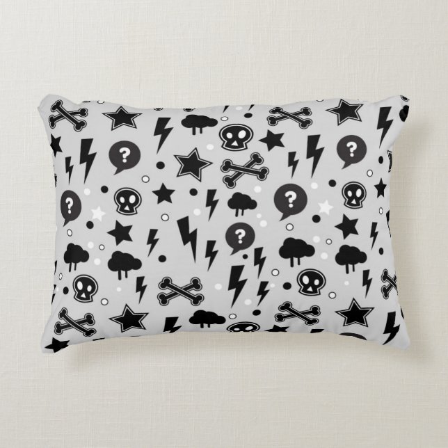 Trendy pattern accent pillow (Front)