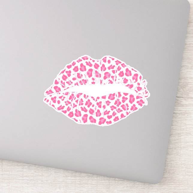 Trendy Pink Leopard Print Kiss - Contour (Detail)