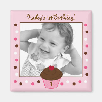 Trendy Polka Dot Cupcake Birthday Favour Magnets