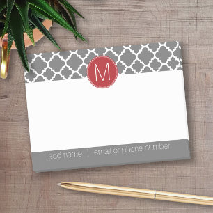 Trendy Quatrefoil Pattern with Custom Monogram Post-it Notes