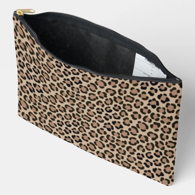 Trendy Simulated Fur Effect Leopard Print Pattern Accessory Pouch (Open)