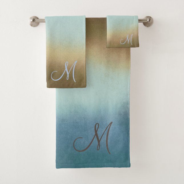 Trendy Stylish Monogram Towel Set (Insitu)
