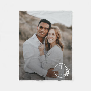 Trendy Wreath Monogram Editable Colour Blanket