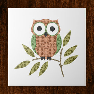 Trépied mignon de carreau de céramique de hibou