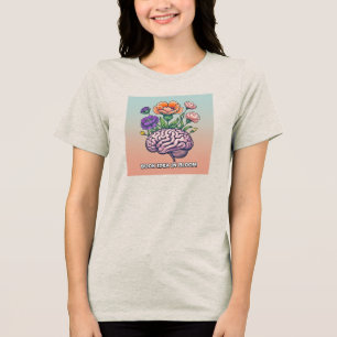 Tri-matière L'idée du livre féminin en fleurs T-shirt