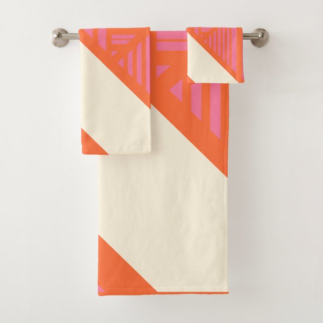 Triangle rayures en rose, orange et crème (En situation)