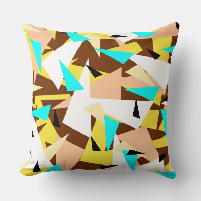 Triangles pattern throw pillow (Front)