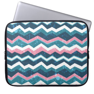 Tribal ethnic hand drawn seamless pattern laptop sleeve