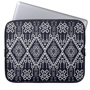 Tribal ethnic seamless pattern laptop sleeve