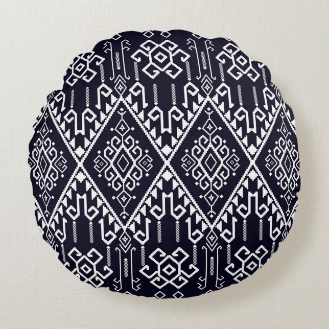 Tribal ethnic seamless pattern round pillow (Front)