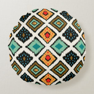 Tribal ethnic seamless striped pattern in aztec st round pillow