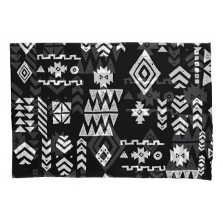 Tribal geometric: stylish seamless background. pillowcase