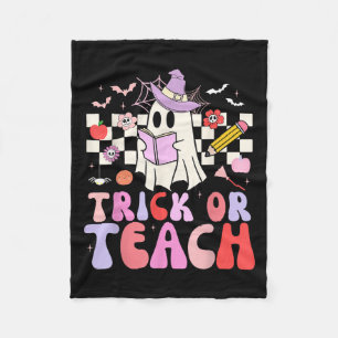 Trick Or Teach Groovy Teacher Halloween Retro Flor Fleece Blanket