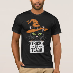 Trick Or Teach Groovy Teacher Halloween Retro  T-Shirt