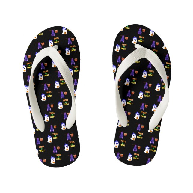 Trick Or Treat Bats Candy 31 UK October Halloween Kid's Flip Flops (Footbed)