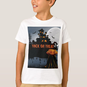 Trick or treat castle   T-Shirt