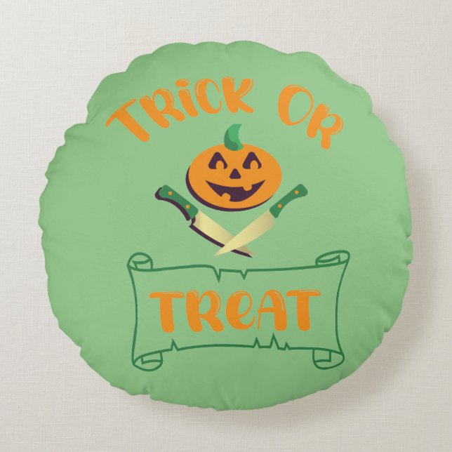 Trick or treat crossbones Halloween pumpkin face Round Pillow (Front)