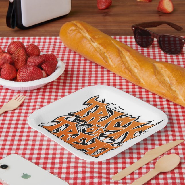 Trick Or Treat Graffiti Paper Plate (Picnic)