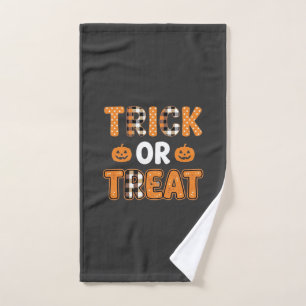 Trick or Treat Halloween Pumpkin Vector Design_1