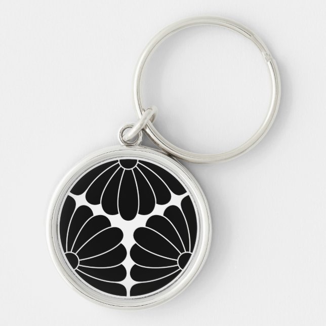 Trisected chrysanthemums keychain (Front)
