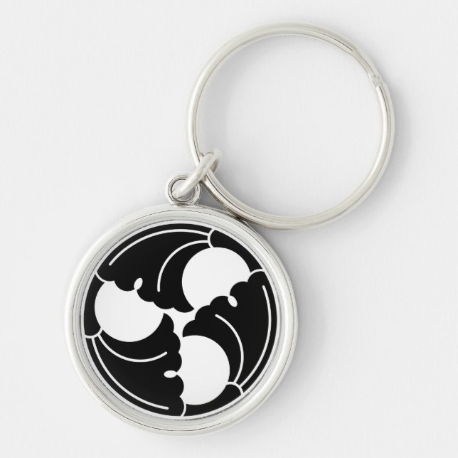 Trisected ginkgo leaves keychain (Front)
